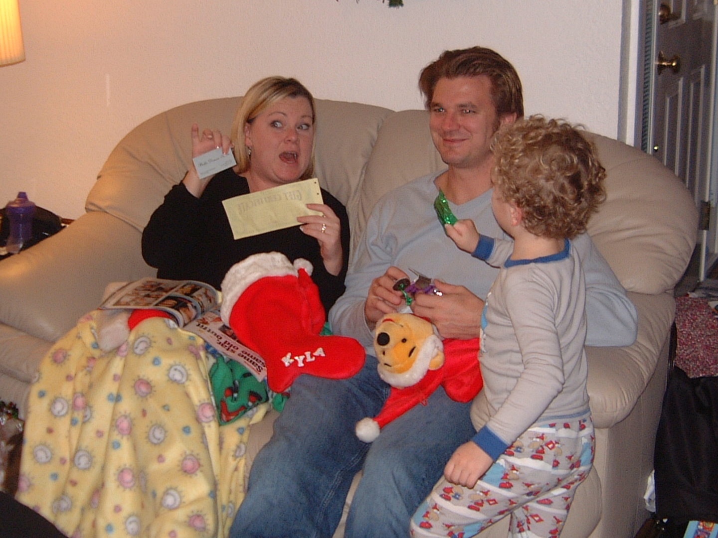 2003-12-24-62-Gifts.jpg